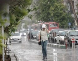 بارش‌های بهاره در ۱۰ استان شدت می گیرد/رگبار و رعد و برق در ارتفاعات تهران