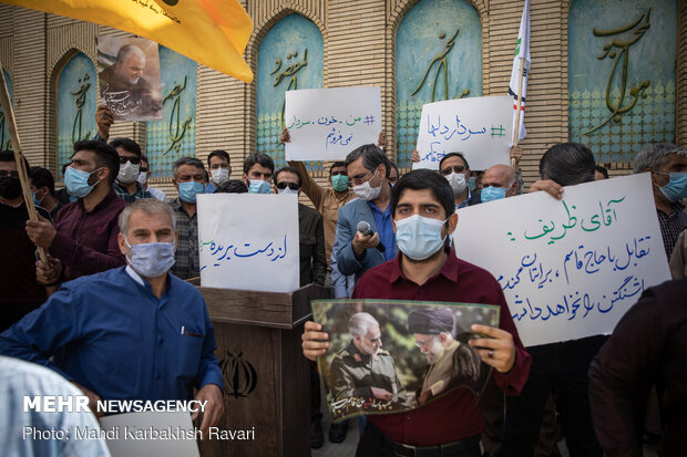 تجمع مردم کرمان در واکنش به سخنان وزیر امور خارجه