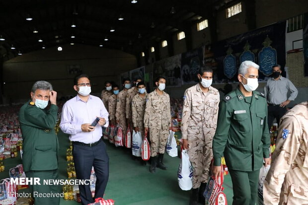 توزیع ۲ هزار بسته معیشتی توسط نیروی دریایی منطقه یکم سپاه پاسداران انقلاب اسلامی