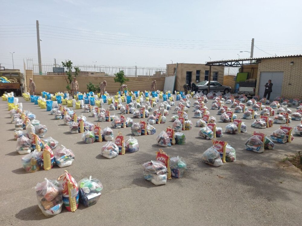 ۵۰۰ بسته غذایی در طرح احسان و اطعام حسینی بین نیازمندان توزیع شد
