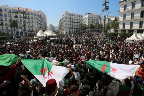 خشم اجتماعی و تعمیق بحران سیاسی در الجزایر