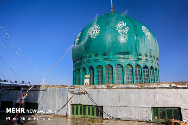 Ceremony of changing flag, washing dome of Jamkaran mosque