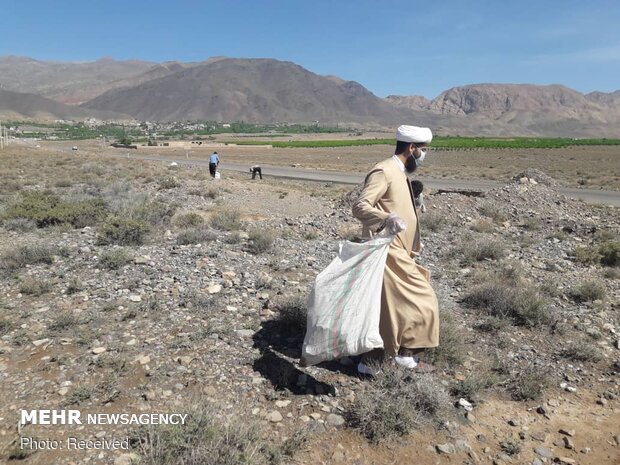 پایش و جمع آوری زباله‌های روستاهای بسطام