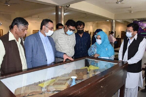 نمایشگاه نسخ خطی قرآن در پاکستان آغاز به کار کرد