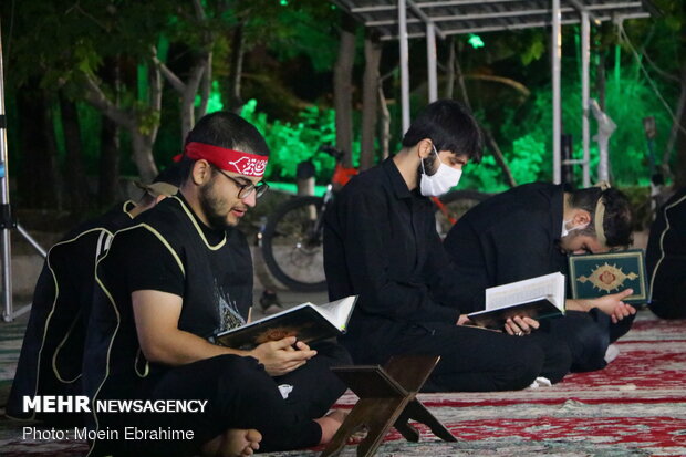 احیا شب ۱۹ رمضان در جوار مزار شهدای گمنام دانشگاه رازی کرمانشاه

