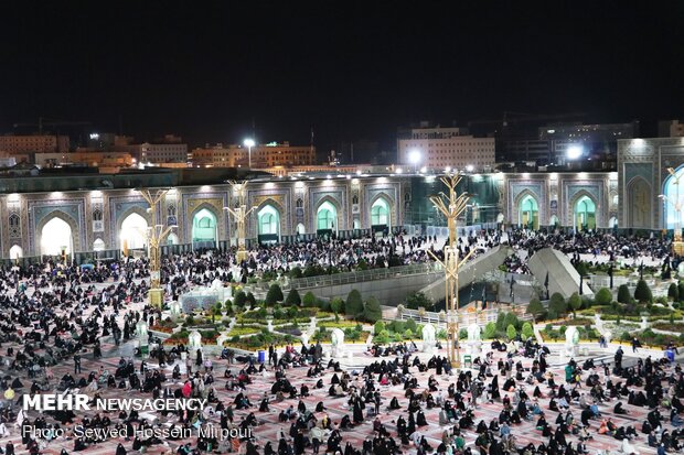 19th night of Ramadan observed in Imam Reza (PBUH) shrine