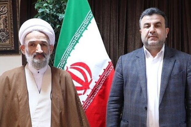  تجلیل مسئولان مازندران از مقام والای معلمان