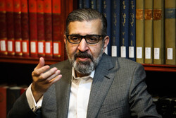 صادق خرازی: مطالبه‌گر حقوق بنیادین مردم باشید