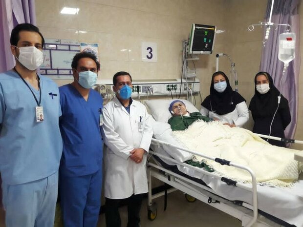 چاک بوونەوەی نەخۆشێکی کۆرۆنایی دوای 3 مانگ ژیان بە هەناسەی دەستکرد