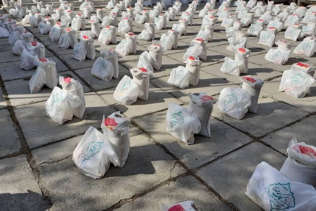 اجرای ششمین مرحله توزیع کمکهای مومنانه سپاه لرستان اجرای ششمین مرحله توزیع کمکهای مومنانه سپاه لرستان