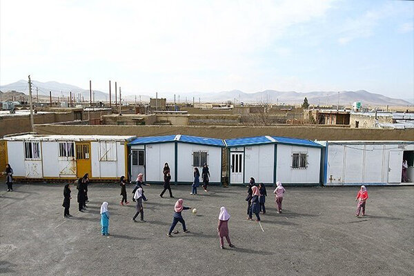 چاروایماق شهرستانی محروم با ۶۵ مدرسه کانکسی بدون اینترنت 