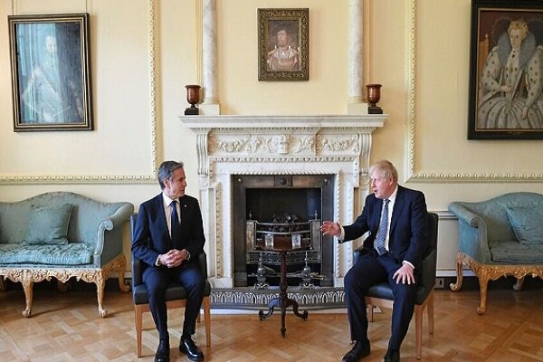 İngiltere Başbakanı Johnson, ABD'li Bakan Blinken ile İran'ı görüştü