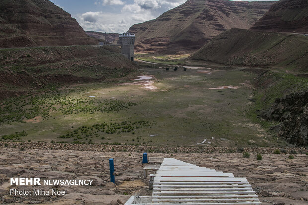 سدی که تشنه اعتبار است