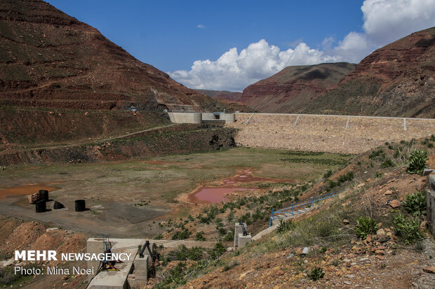 سدی که تشنه اعتبار است