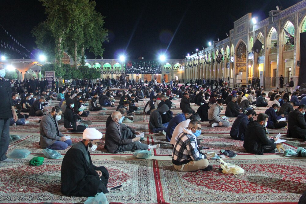 مراسم احیای شب های قدر در حرم شاهچراغ (ع)
