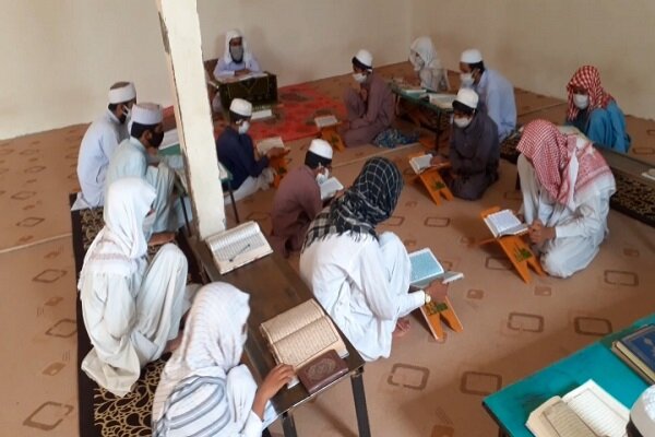  سخنان رهبر انقلاب مرا حافظ قرآن کرد/ حفظ کل قرآن کریم ظرف ۲ سال