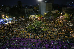 Tehraners observe Night of Qadr in Palestine Square