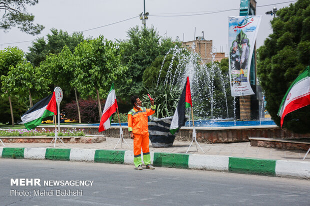 اهتزار پرچم فلسطین در قم