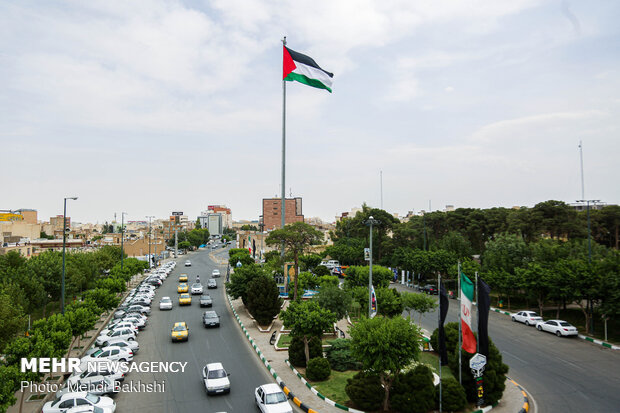 Palestinian flag hoisted in Qom, Hamedan