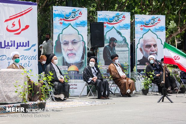 Palestinian flag hoisted in Qom, Hamedan