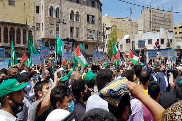راهپیمایی هزاران اردنی در محکومیت جنایات تل آویو در «شیخ جراح»