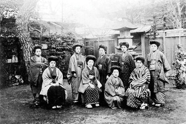 مبارزات کیشیدا توشیکو برای احقاق حقوق زنان در عصر نوسازی ژاپن