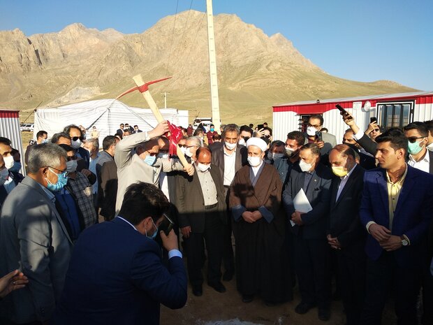 نخستین شهرک صنعتی استخراج رمزارز کشور در فریدن آغاز به کار کرد