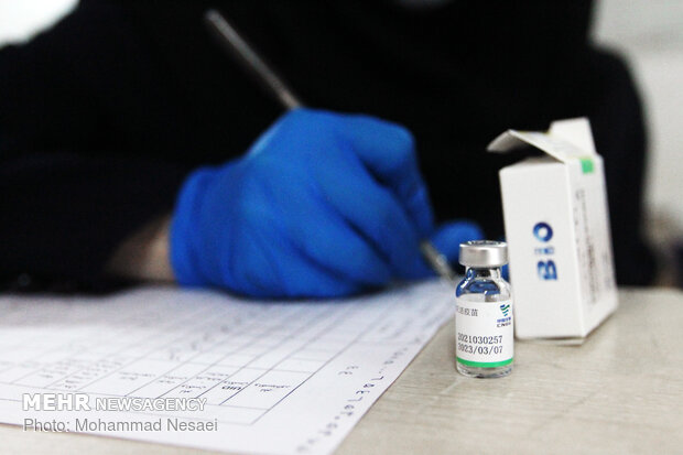 مراکز درمانی در انتظار ۸۰۰۰ مشمول دوز دوم واکسن کرونا در مرکزی