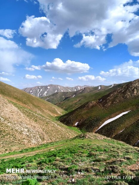 Breathtaking scenery of spring in Owryad Village
