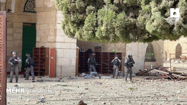 حمله نظامیان صهیونیست به مسجد الاقصی