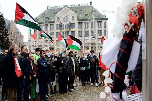 تظاهرات جمعیت فلسطینیان هلند در اعتراض به جنایات رژیم صهیونیستی