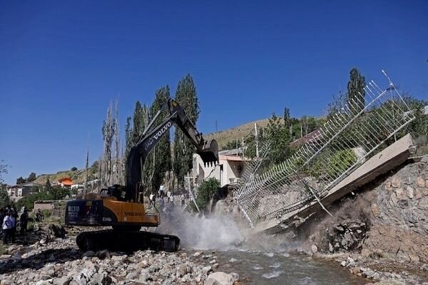 زمین‌خواران در کرج حاشیه امن ندارند