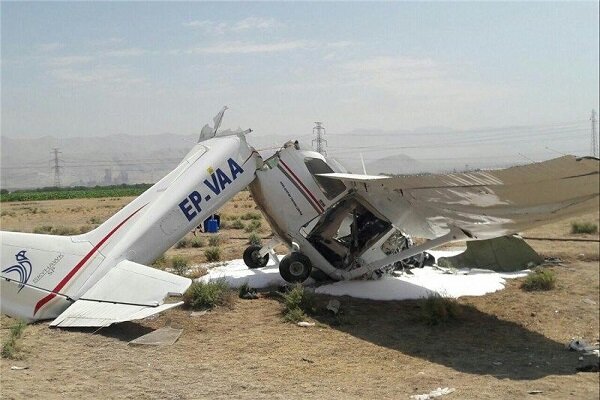 2 killed in plane crash in central Iran