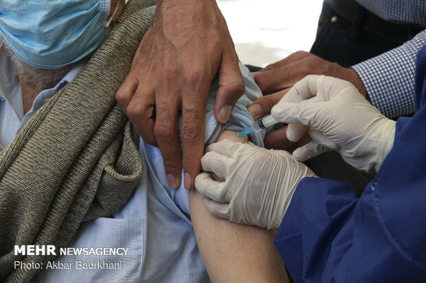 افتتاح مرکز تجمیعی واکسیناسیون کرونا در منطقه شمیرانات