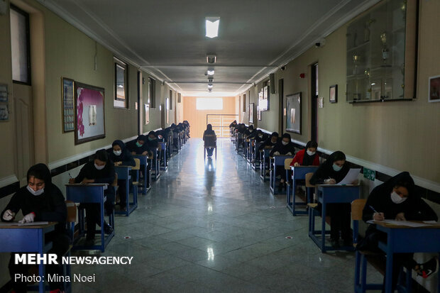برق حوزه‌های امتحانی خاموش نمی‌شود