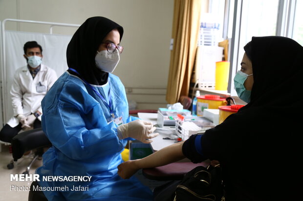 ایرانی ها تاکنون دو میلیون و ۵۷۱ هزار دوز واکسن کرونا زده اند