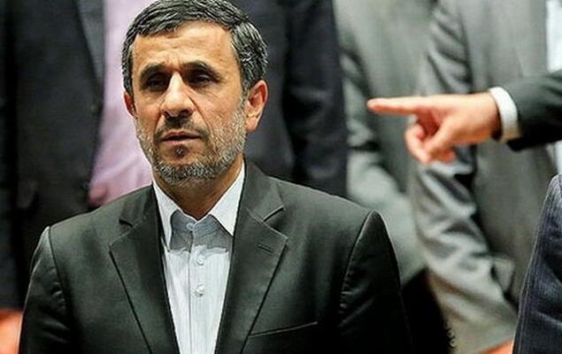 «محمود احمدی‌نژاد» وارد ستاد انتخابات کشور شد