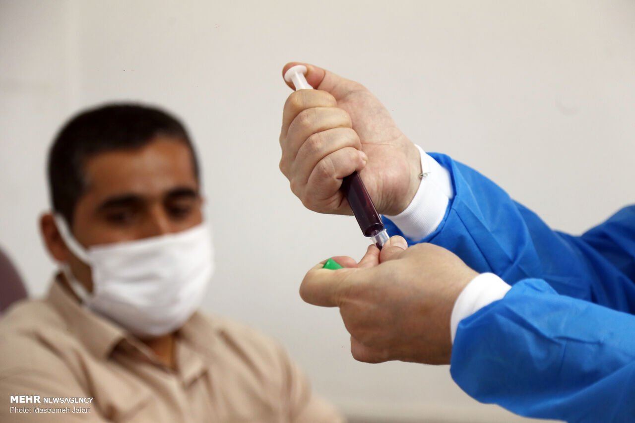 کمتر از ۳ درصد ایرانی ها واکسن کووید ۱۹ زده اند