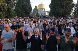 بیت المقدس میں نماز عید سعید فطر کی ادائیگي