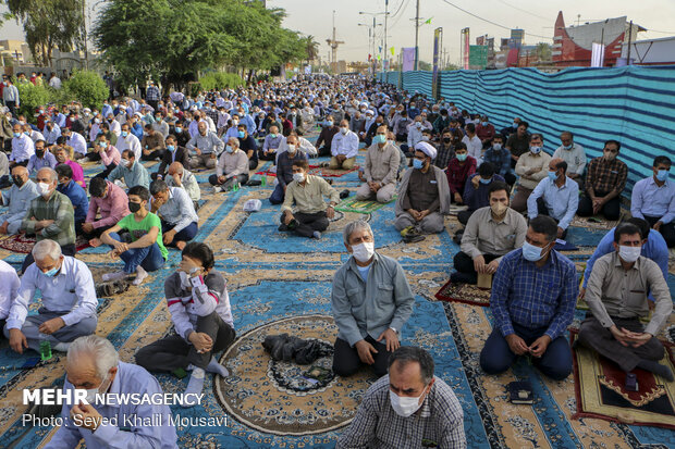 اقامه نماز عید سعید فطر در اهواز