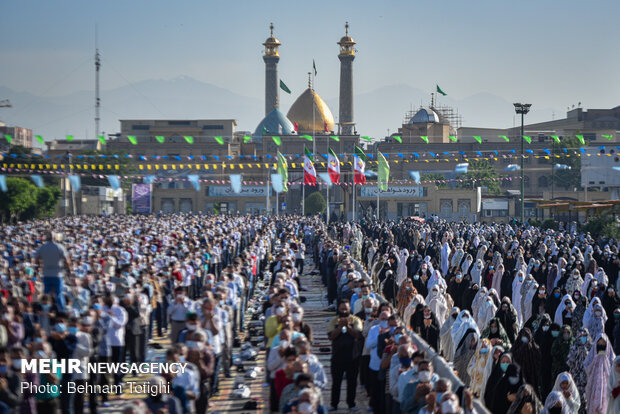 اقامه نماز عید سعید فطر در حرم عبدالعظیم حسنی(ع)