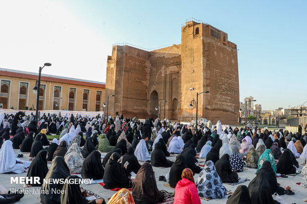 نماز عید فطر در تبریز