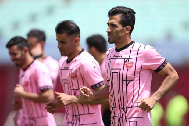 تعلل عجیب در تمدید قرارداد بازیکنان پرسپولیس/ فقط یک نفر میرود تعلل عجیب در تمدید قرارداد بازیکنان پرسپولیس/ فقط یک نفر میرود