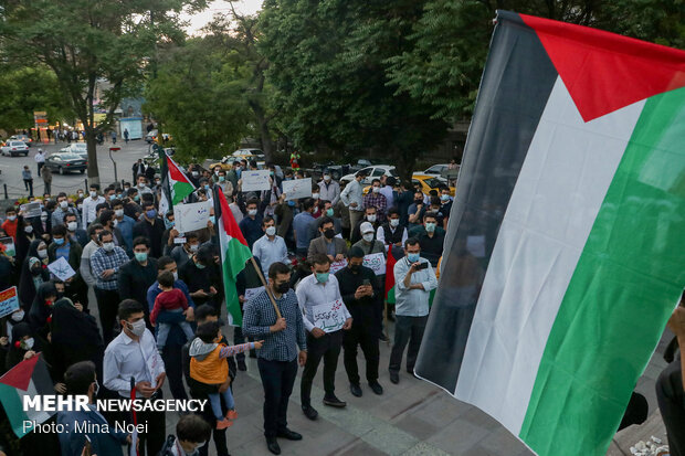 Gathering of People in Tabriz in support of Palestinians
