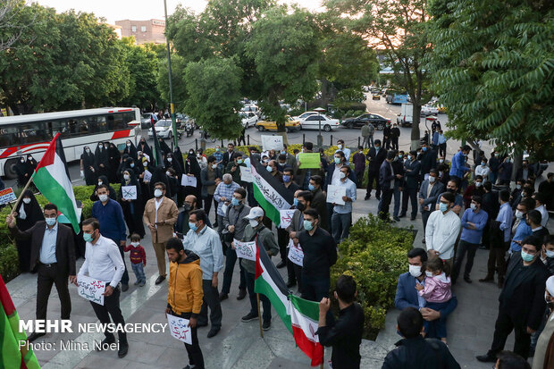 Gathering of People in Tabriz in support of Palestinians

