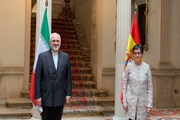 Iranian, Spanish FMs exchange views on economic, trade coop.
