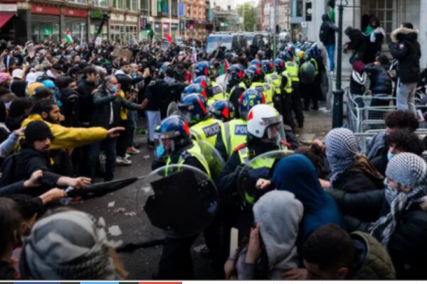 Londra'da Filistinlilere destek protestosu