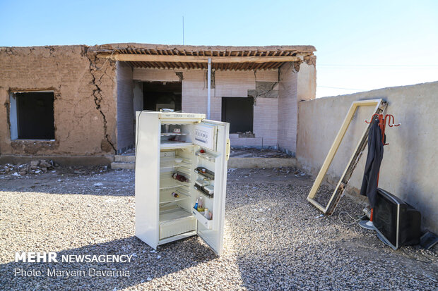 یک روز بعد از زلزله روستای شورک