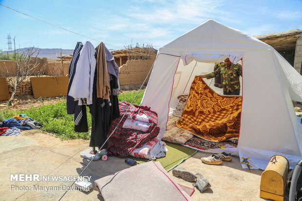۱۴۳ خانواده زلزله‌زده خراسان شمالی در چادر زندگی می‌کنند