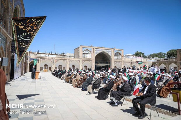 طلاب زنجانی در اعتراض به جنایات رژیم صهیونیستی تجمع کردند